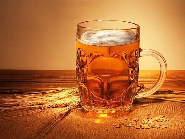 Čepované pivo Jarošov a Dudák